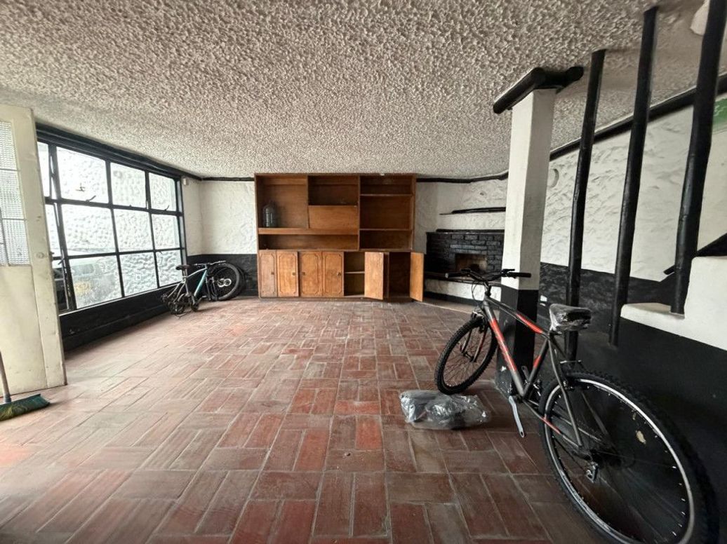 Casa de 6 alcobas en venta en San José Del Prado, Bogotá, 380 m² · foto 7 de 20