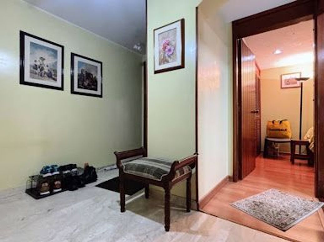 Apartamento de 4 alcobas en venta en Los Rosales, Bogotá, 150 m² · foto 18 de 20