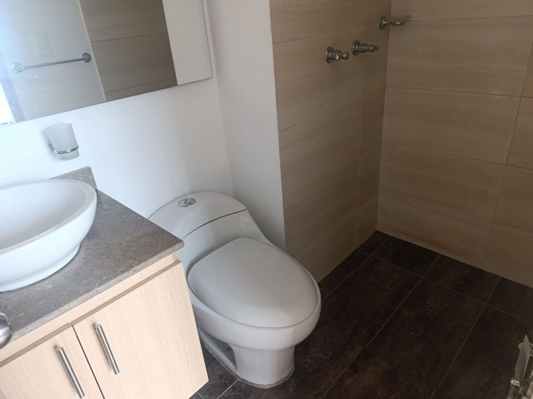 Apartamento de 1 alcoba en venta en Alfonso López, Bogotá, 25 m² · foto 12 de 16