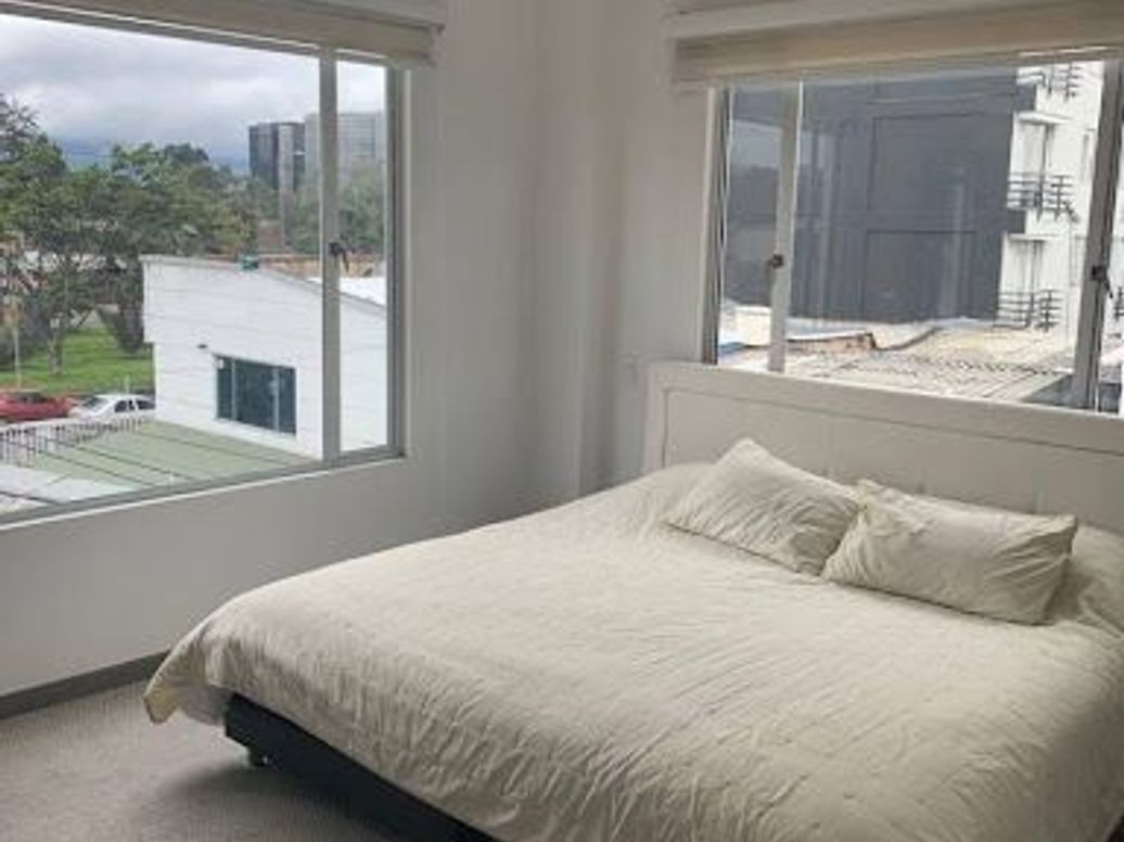 Casa de 8 alcobas en venta en Normandía, Bogotá, 360 m² · foto 13 de 18