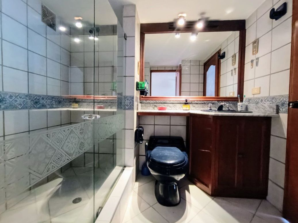 Apartamento de 3 alcobas en venta en Niza, Bogotá, 131 m² · foto 19 de 20