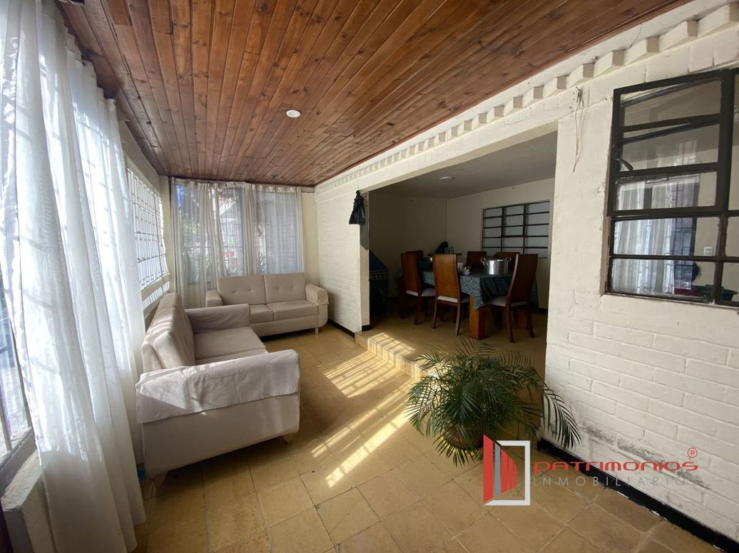 Casa de 3 alcobas en venta en Lijaca, Bogotá, 349 m² · foto 4 de 18