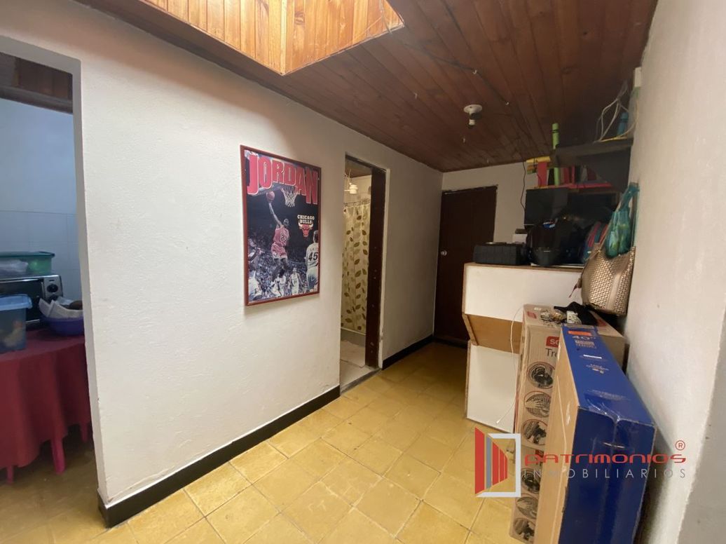 Casa de 3 alcobas en venta en Lijaca, Bogotá, 349 m² · foto 12 de 18