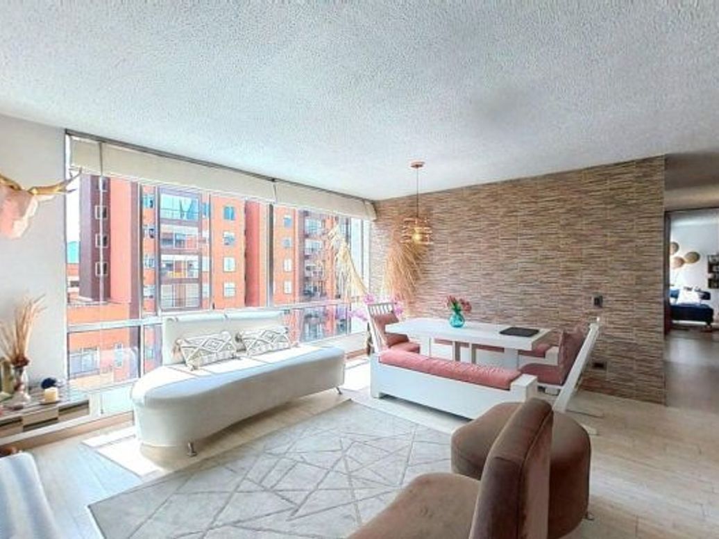 Apartamento de 3 alcobas en venta en Villa Alsacia, Bogotá, 87 m² · foto 2 de 20