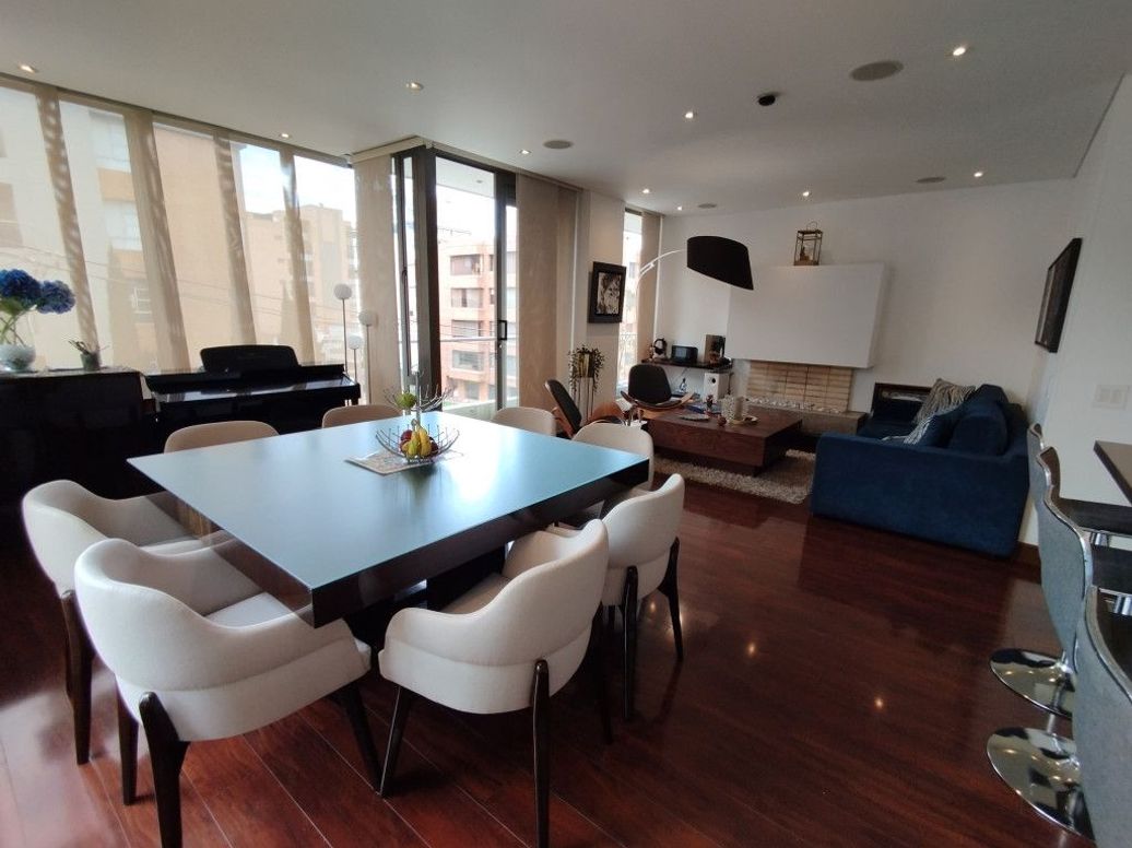 Apartamento de 3 alcobas en venta en Santa Bibiana, Bogotá, 155 m² · foto 2 de 20