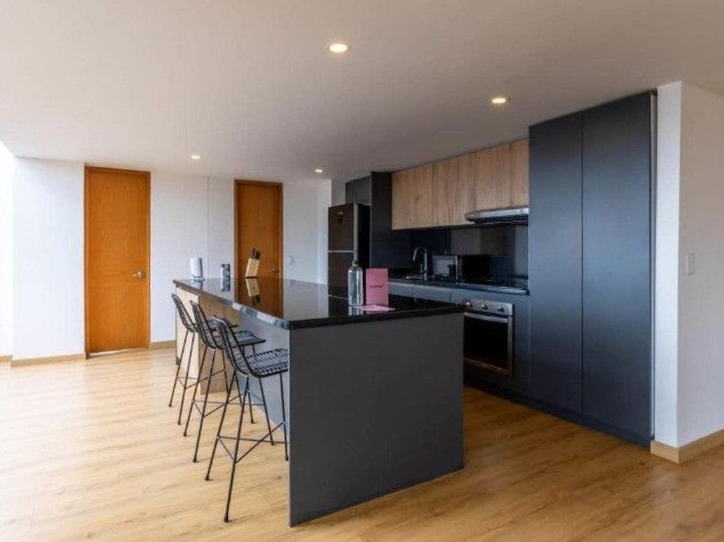 Apartamento de 4 alcobas en venta en Los Rosales, Bogotá, 608 m² · foto 14 de 20