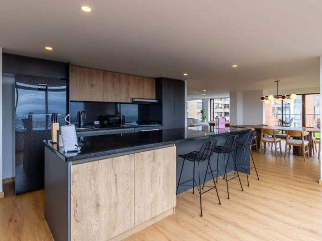 Apartamento de 4 alcobas en venta en Los Rosales, Bogotá, 608 m² · foto 15 de 20