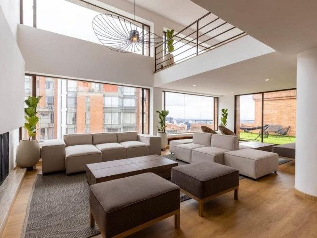 Apartamento de 4 alcobas en venta en Los Rosales, Bogotá, 608 m² · foto 3 de 20