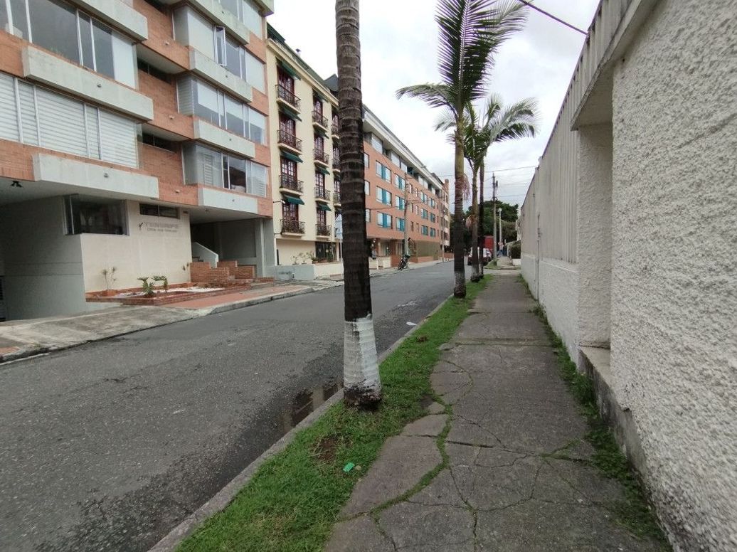 Casa de 4 alcobas en venta en El Batan, Bogotá, 202 m² · foto 3 de 20