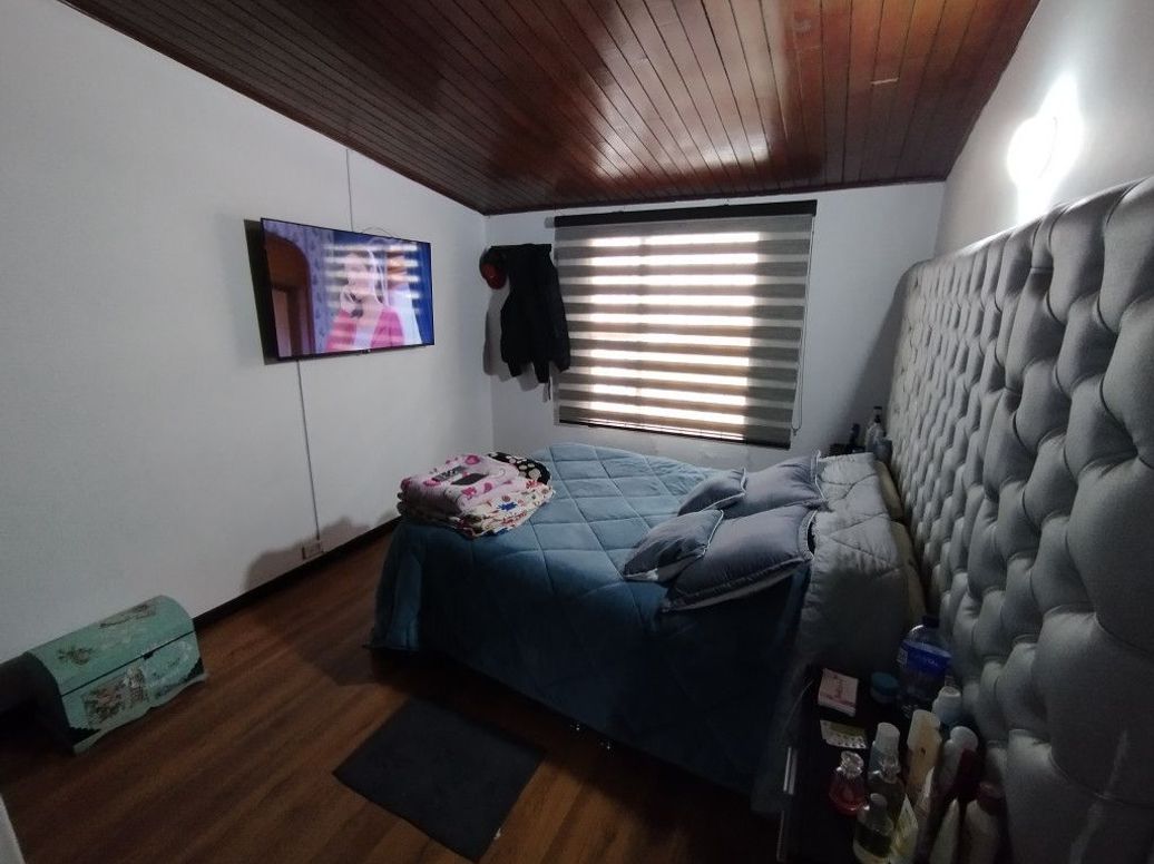 Casa de 4 alcobas en venta en El Batan, Bogotá, 202 m² · foto 18 de 20