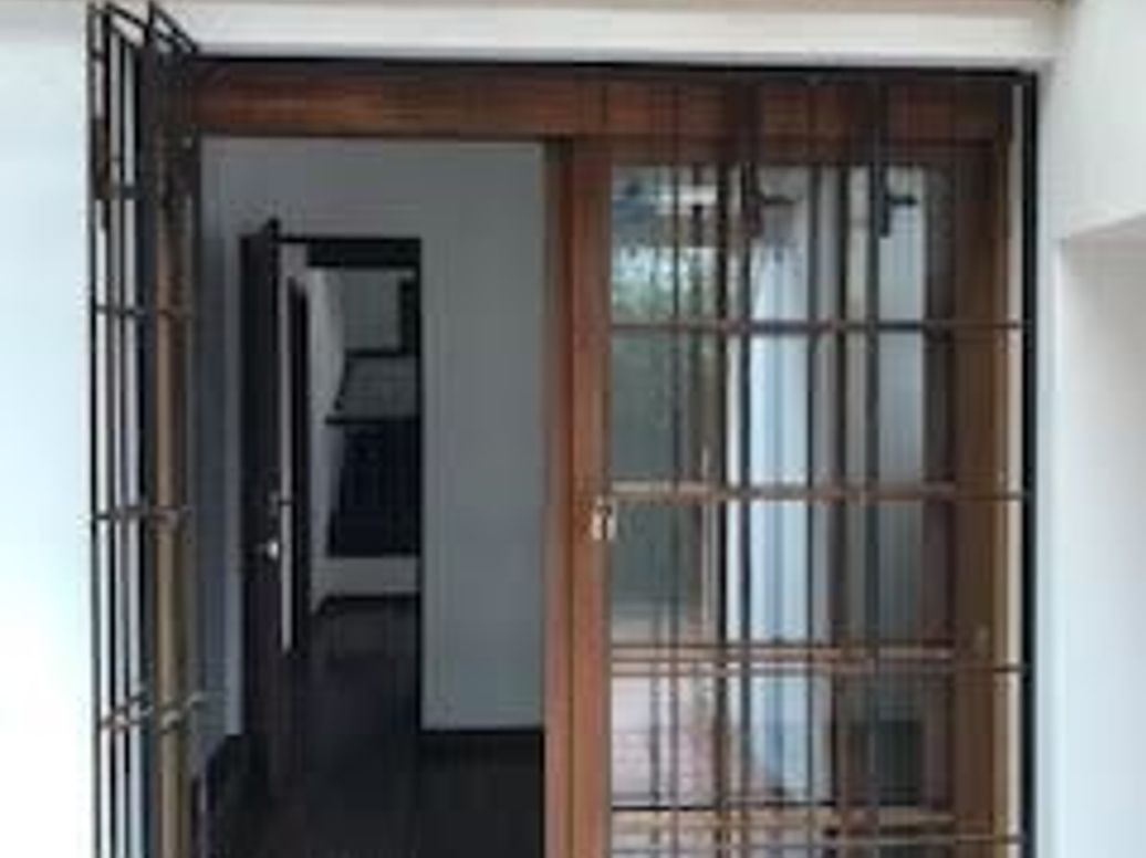 Casa de 5 alcobas en venta en Quinta Camacho, Bogotá, 205 m² · foto 3 de 20