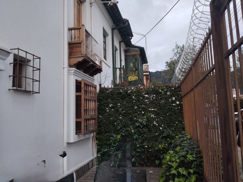 Casa de 5 alcobas en venta en Quinta Camacho, Bogotá, 205 m² · foto 6 de 20