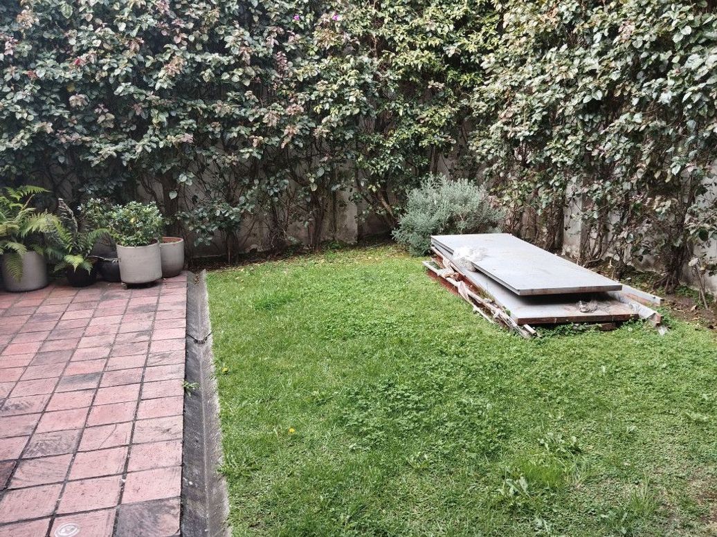 Casa de 5 alcobas en venta en Quinta Camacho, Bogotá, 205 m² · foto 10 de 20