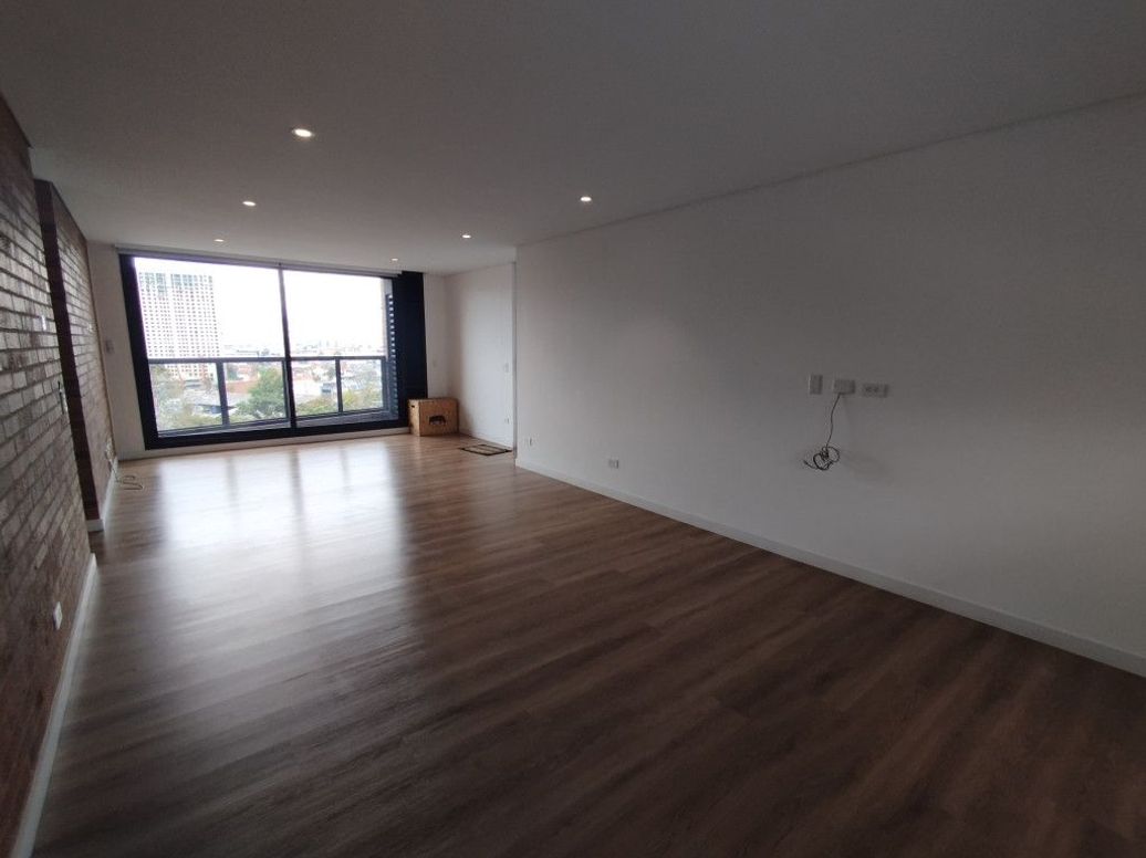 Apartamento de 2 alcobas en venta en Gran América, Bogotá, 78 m² · foto 5 de 18