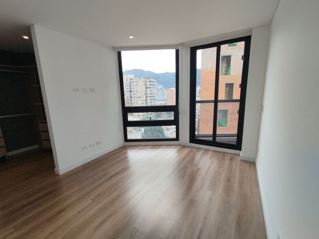 Apartamento de 2 alcobas en venta en Gran América, Bogotá, 78 m² · foto 14 de 18