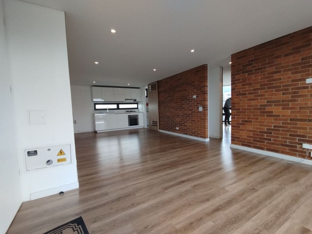 Apartamento de 2 alcobas en venta en Gran América, Bogotá, 78 m² · foto 4 de 18