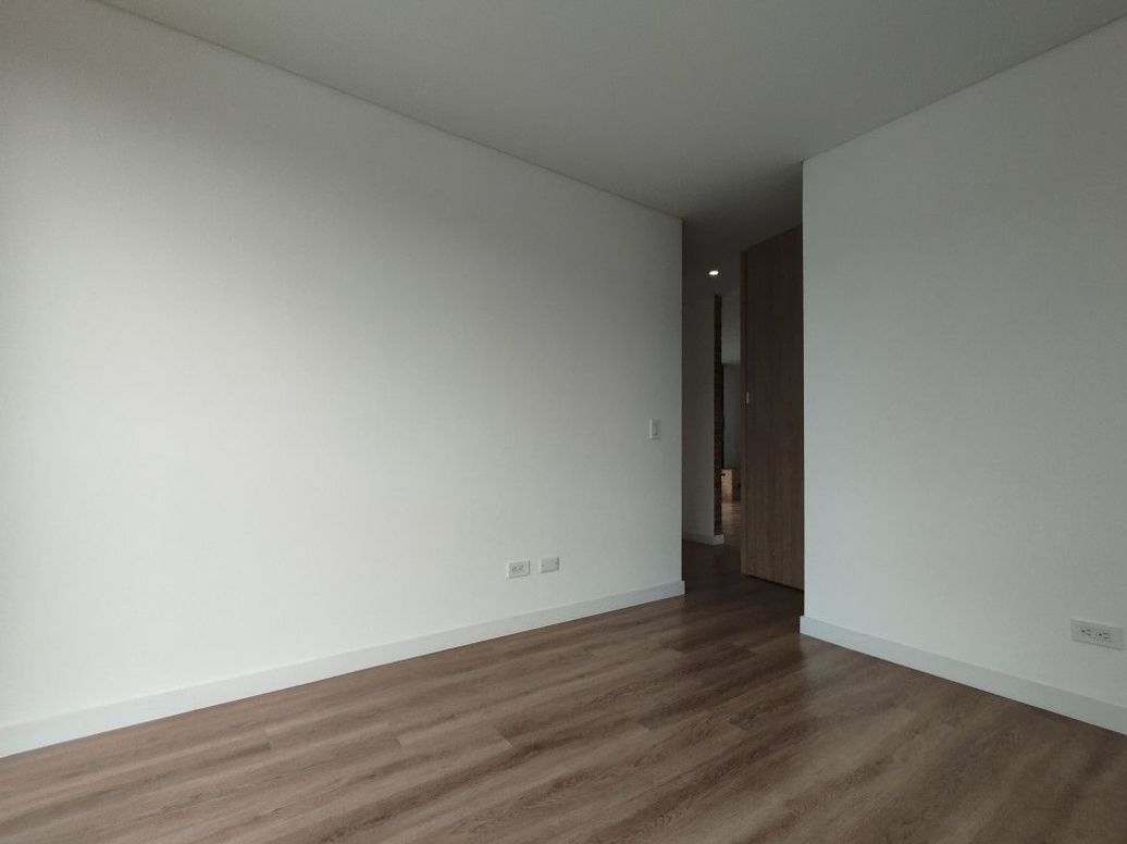 Apartamento de 2 alcobas en venta en Gran América, Bogotá, 78 m² · foto 12 de 18