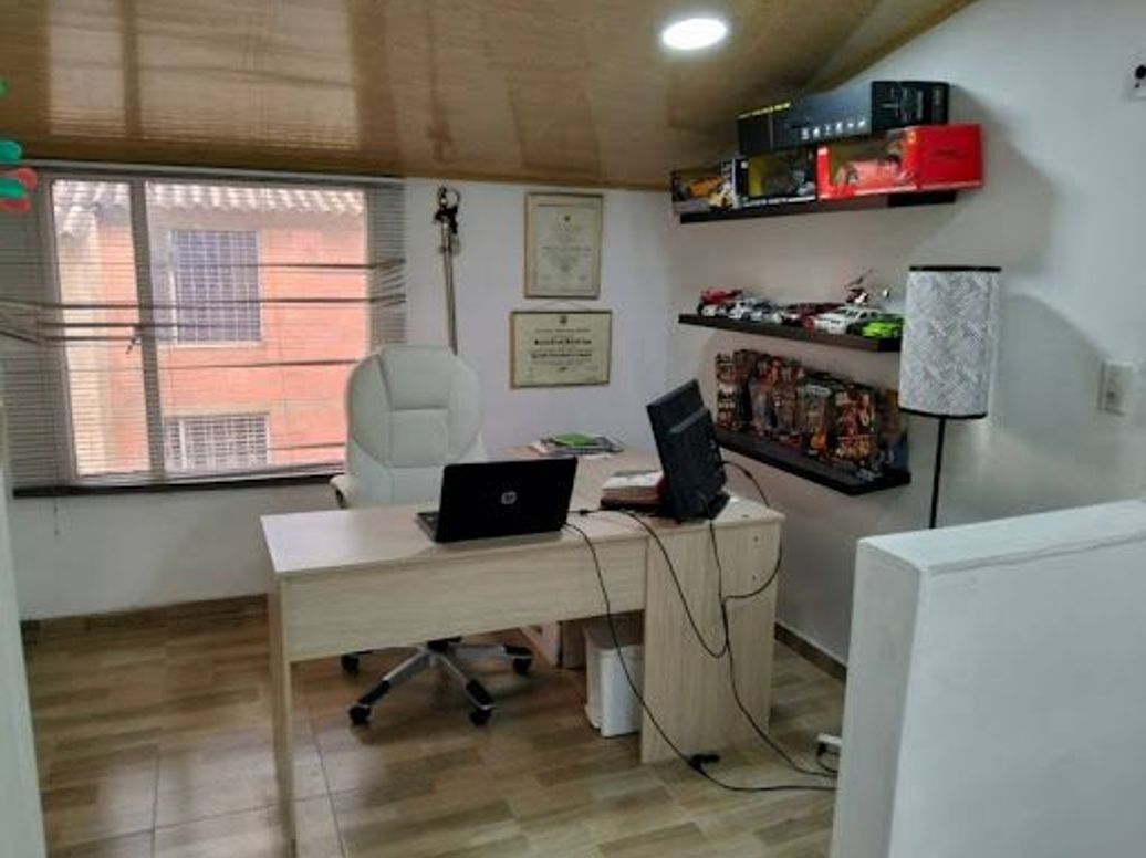 Casa de 3 alcobas en venta en La Estación, Bogotá, 84 m² · foto 17 de 18