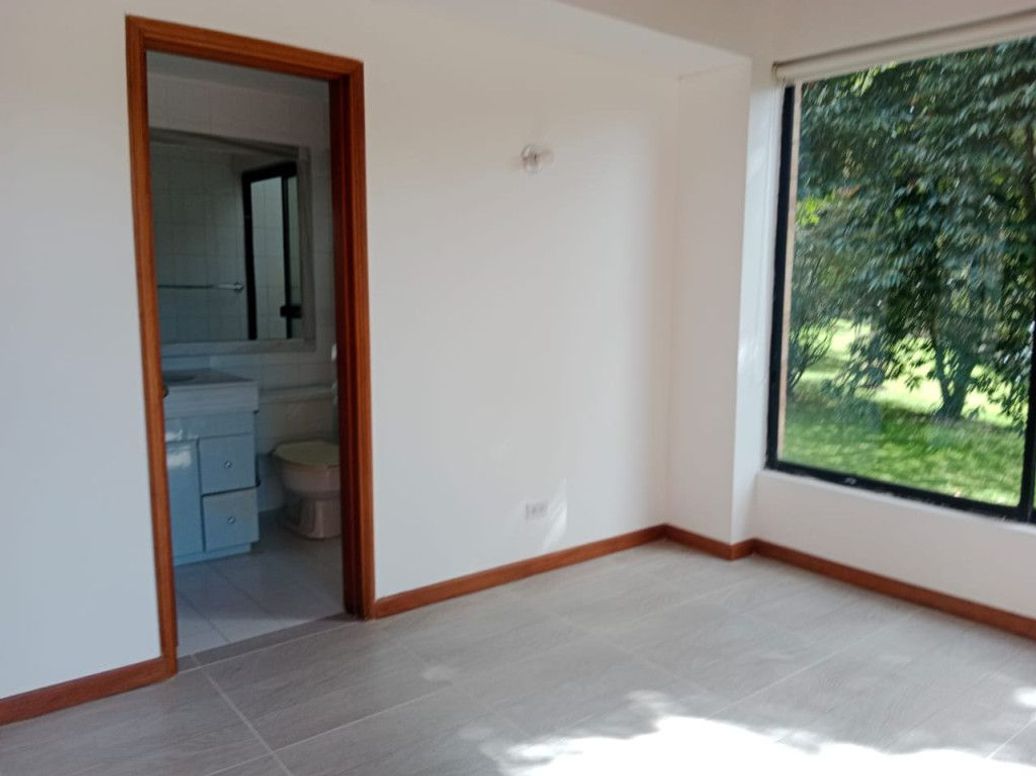 Casa de 4 alcobas en venta en Las Mercedes Suba, Bogotá, 300 m² · foto 14 de 20