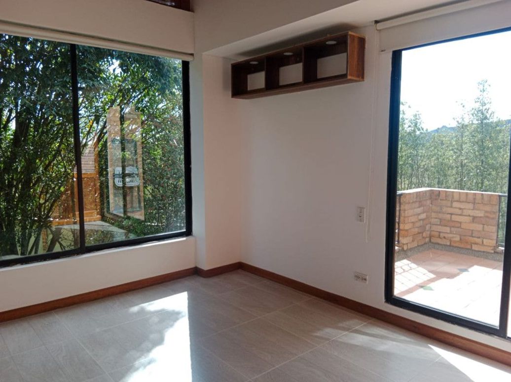 Casa de 4 alcobas en venta en Las Mercedes Suba, Bogotá, 300 m² · foto 13 de 20
