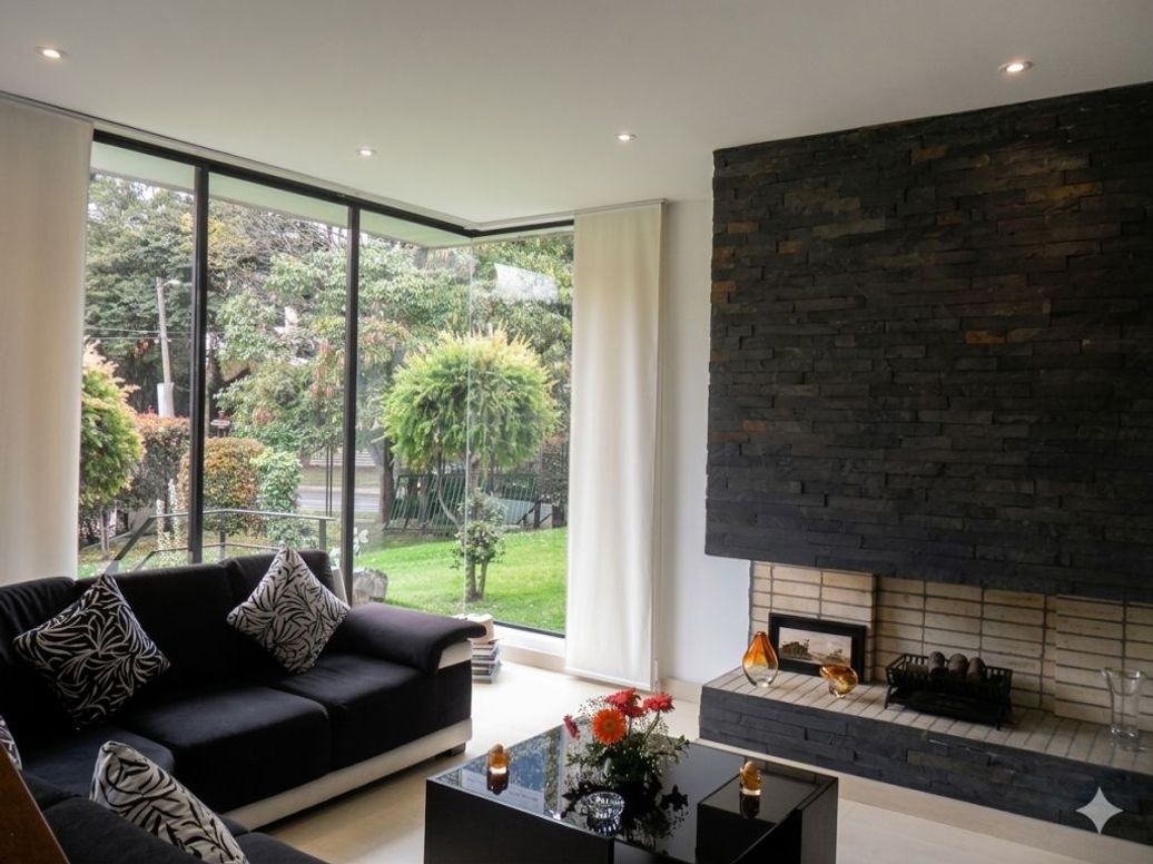 Casa de 3 alcobas en venta en Niza Suba, Bogotá, 320 m² · foto 2 de 19