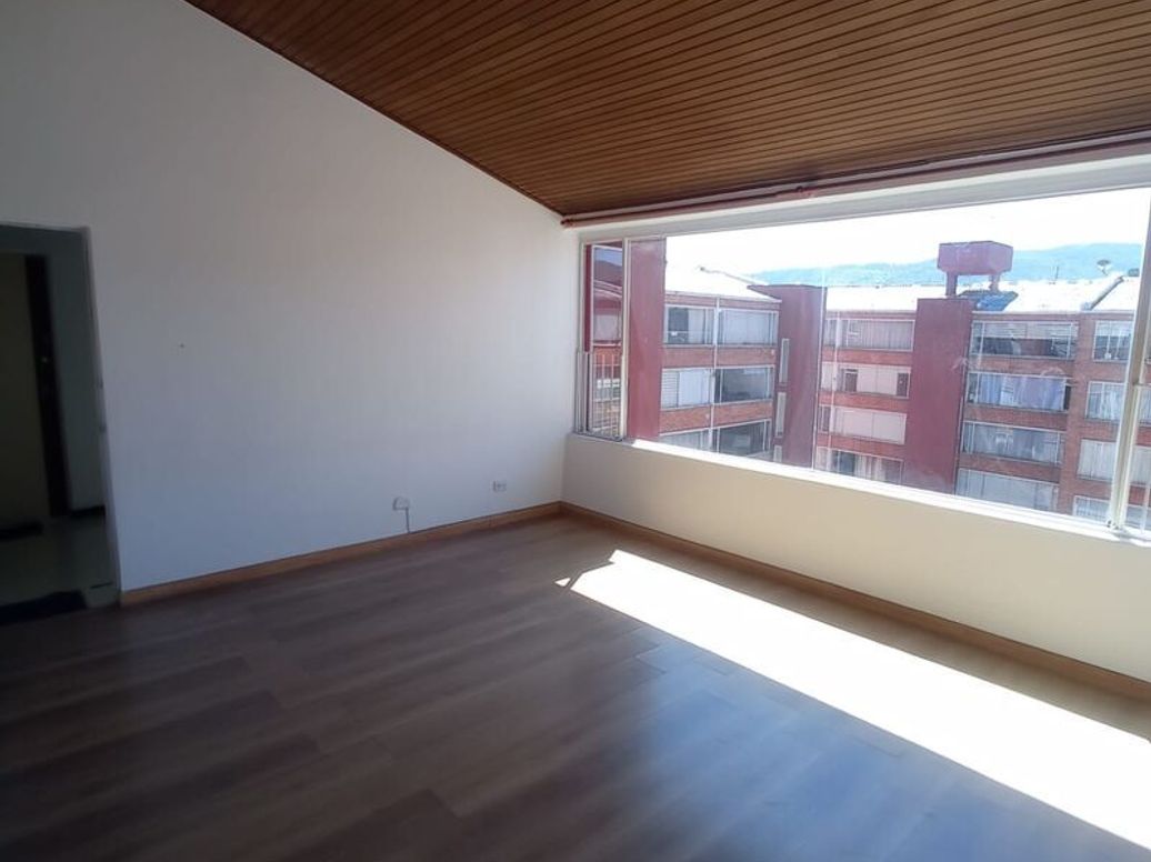 Apartamento de 2 alcobas en venta en San José Del Prado, Bogotá, 68 m² · foto 2 de 20