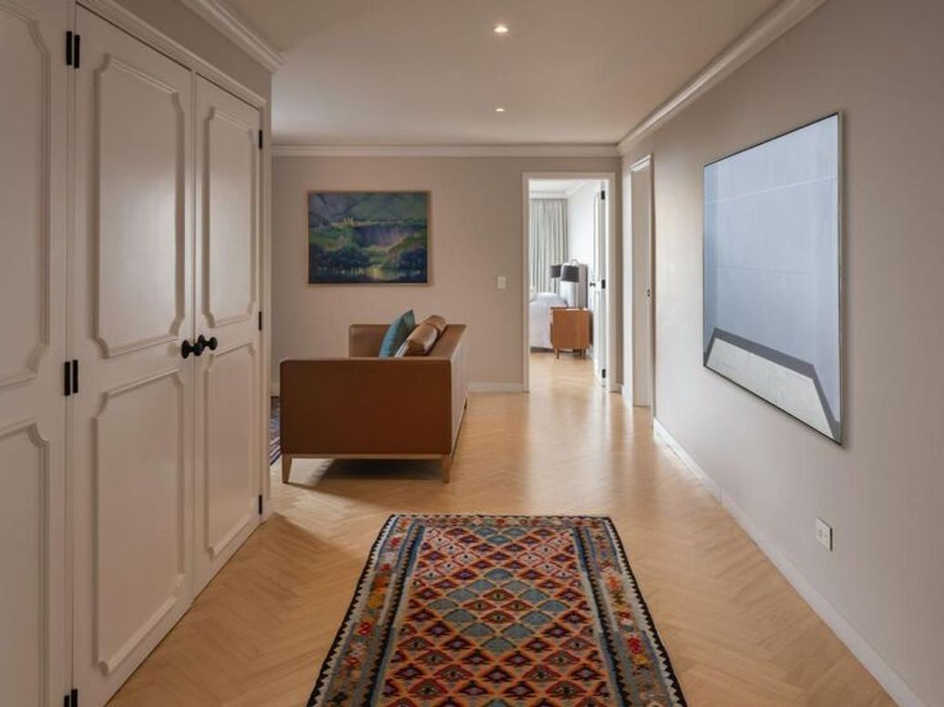 Apartamento de 3 alcobas en venta en El Refugio, Bogotá, 338 m² · foto 6 de 11