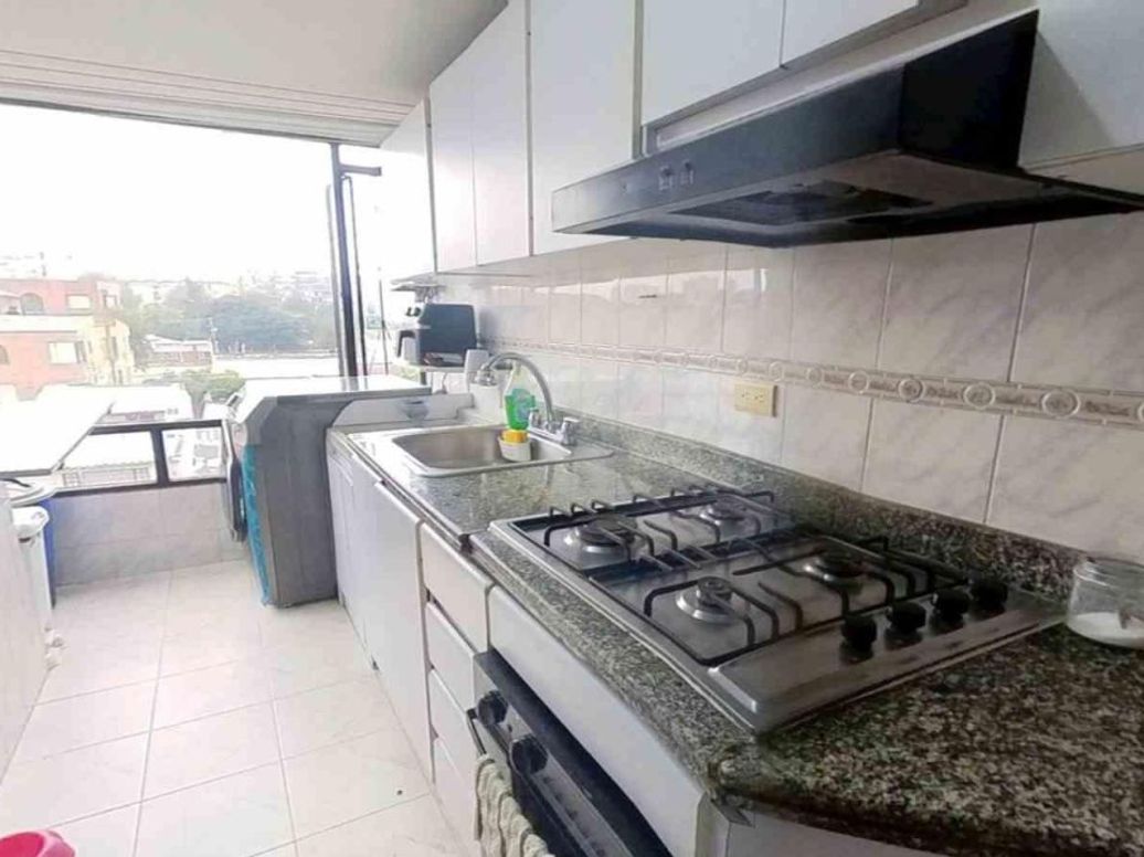 Apartamento de 3 alcobas en venta en Cedro Narvaez, Bogotá, 102 m² · foto 4 de 20