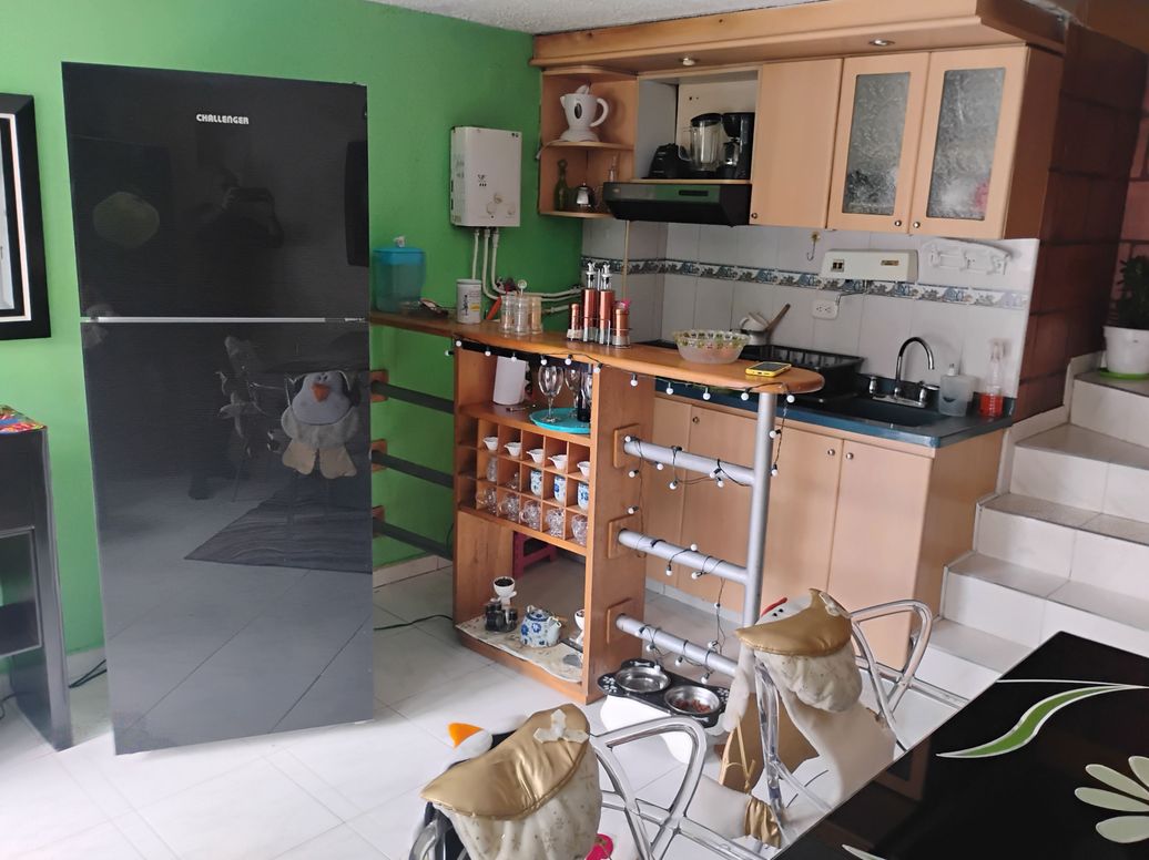 Casa de 3 alcobas en venta en Villas De Granada, Bogotá, 68 m² · foto 2 de 20