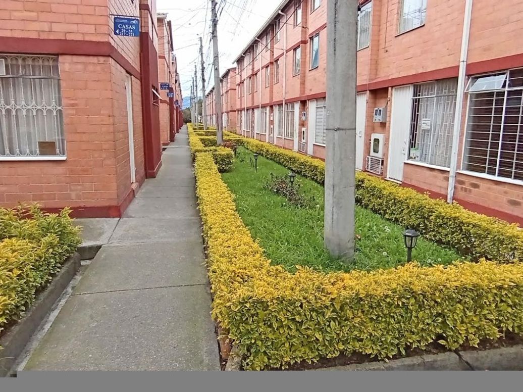 Casa de 3 alcobas en venta en Villas De Granada, Bogotá, 68 m² · foto 20 de 20