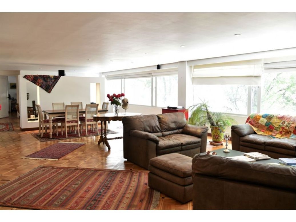 Apartamento de 4 alcobas en venta en Chicó Reservado, Bogotá, 191 m² · foto 3 de 6