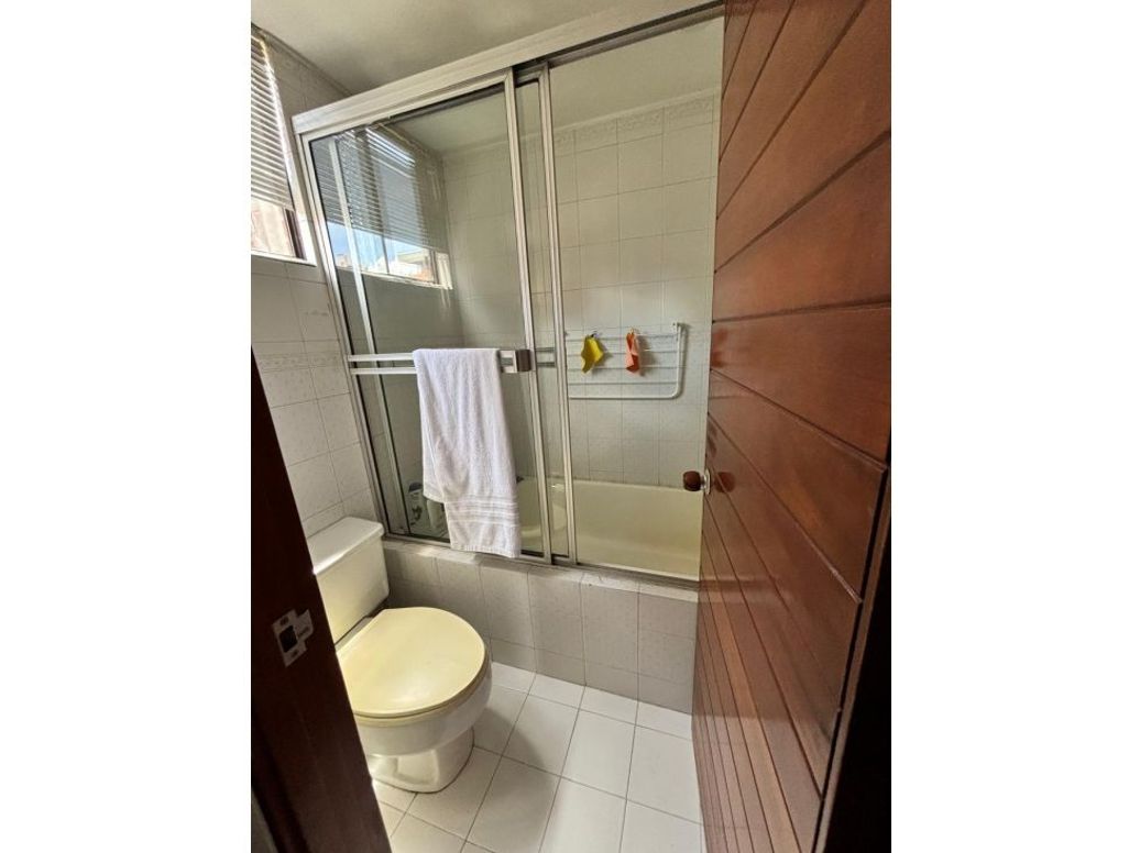 Apartamento de 2 alcobas en venta en La Carolina, Bogotá, 167 m² · foto 5 de 12