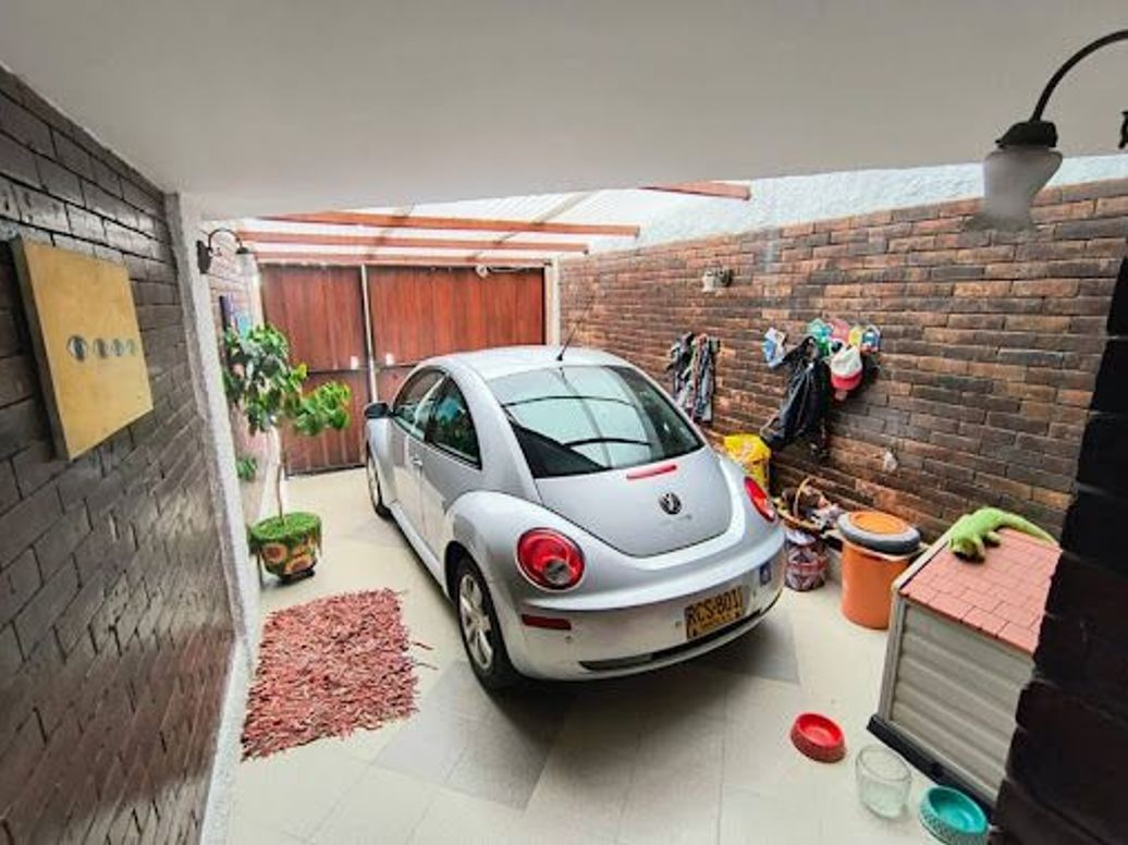 Casa de 4 alcobas en venta en San José De Bavaria, Bogotá, 170 m² · foto 4 de 20