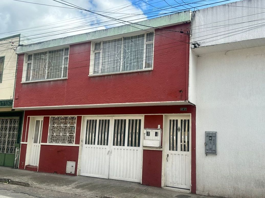 Casa en venta en Bellavista Occidental, Bogotá · foto 4 de 4
