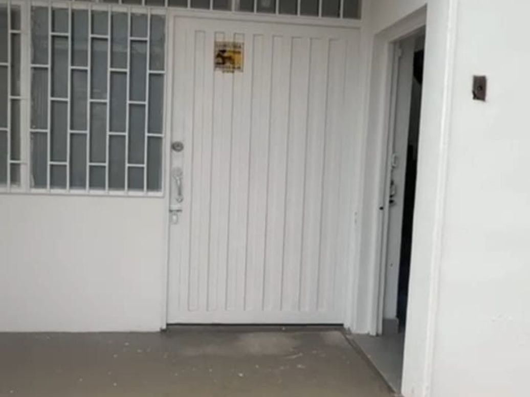 Casa de 5 alcobas en venta en Santa Ana Oriental, Bogotá, 230 m² · foto 2 de 20