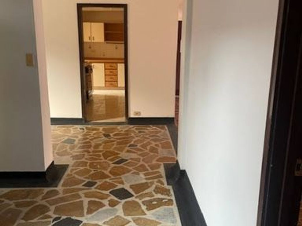 Apartamento de 3 alcobas en venta en Chicó Norte, Bogotá, 140 m² · foto 6 de 11