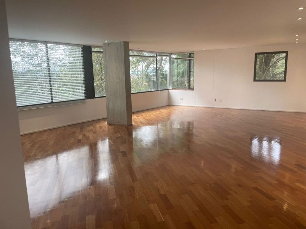 Apartamento de 3 alcobas en venta en Los Rosales, Bogotá, 243 m² · foto 5 de 19