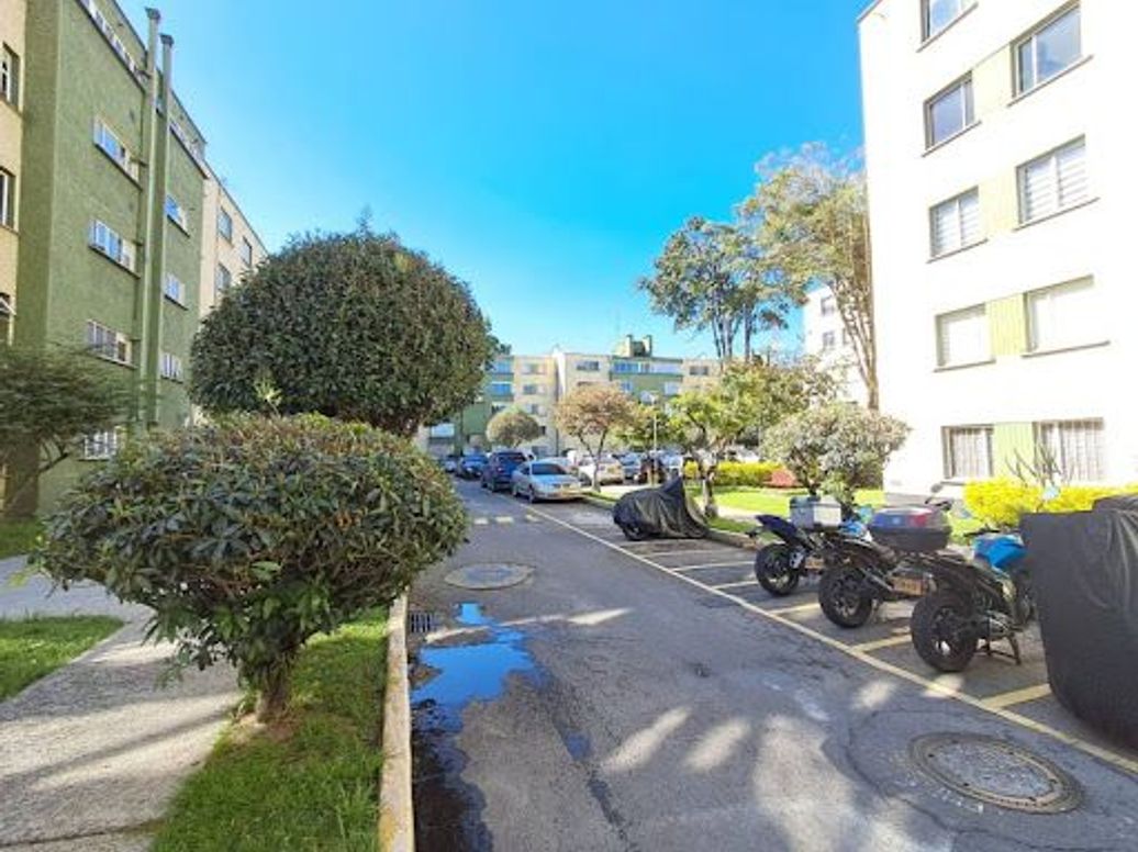 Apartamento de 3 alcobas en venta en Entre Ríos, Bogotá, 90 m² · foto 3 de 20