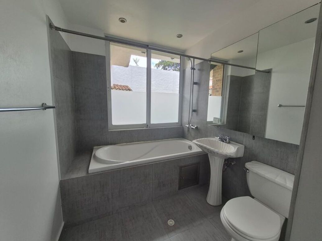 Casa de 4 alcobas en venta en Santa Barbara Alta, Bogotá, 548 m² · foto 19 de 20