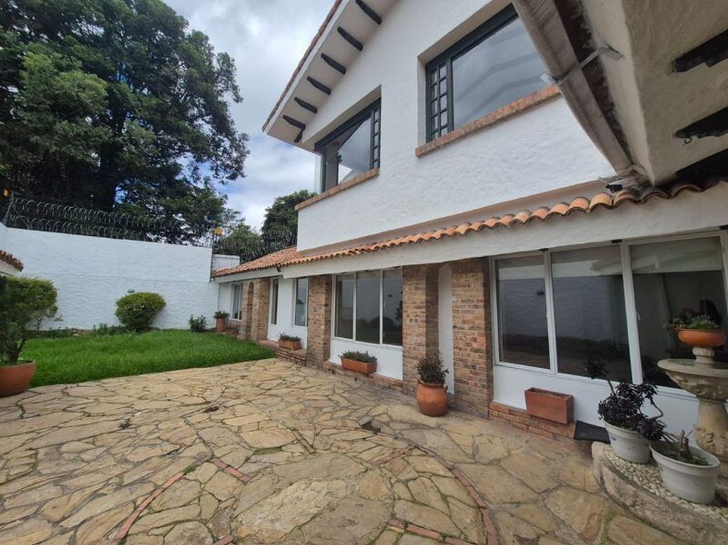Casa de 4 alcobas en venta en Santa Barbara Alta, Bogotá, 548 m² · foto 7 de 20