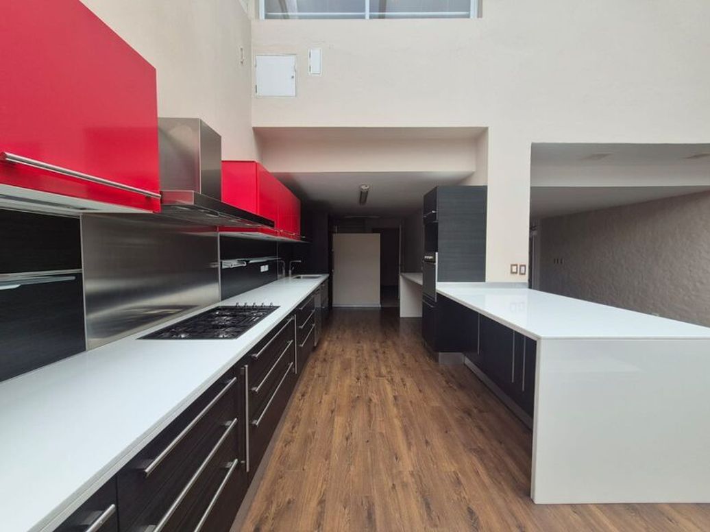 Casa de 4 alcobas en venta en Santa Barbara Alta, Bogotá, 548 m² · foto 10 de 20