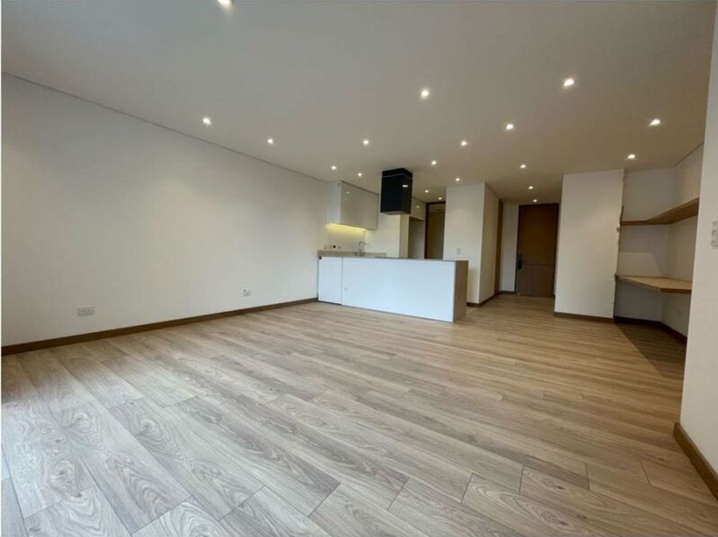 Apartamento de 3 alcobas en venta en Santa Barbara Occidental, Bogotá, 127 m² · foto 19 de 20
