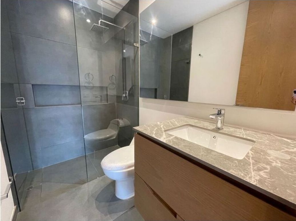 Apartamento de 2 alcobas en venta en Santa Barbara Occidental, Bogotá, 116 m² · foto 16 de 20