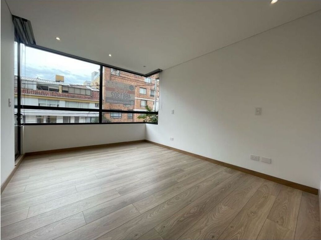 Apartamento de 2 alcobas en venta en Santa Barbara Occidental, Bogotá, 116 m² · foto 6 de 20