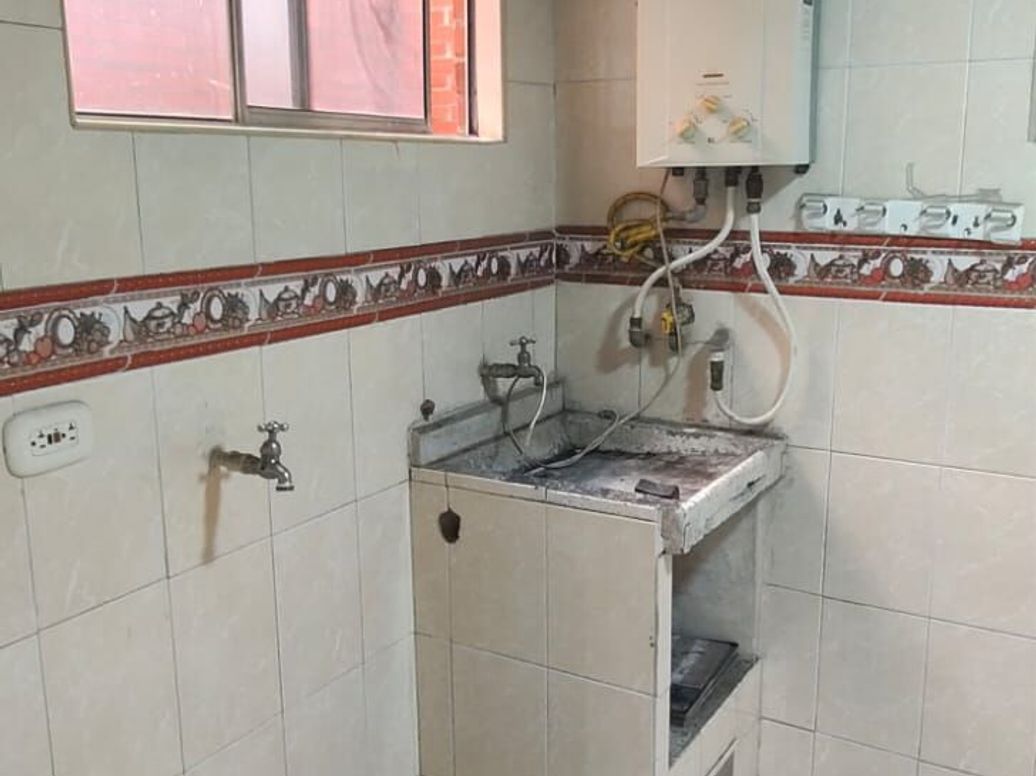 Apartamento de 2 alcobas en venta en Ub. Castilla Real, Bogotá, 38 m² · foto 19 de 20