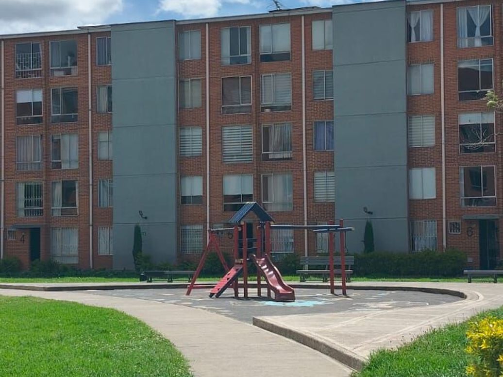 Apartamento de 2 alcobas en venta en Ub. Castilla Real, Bogotá, 38 m² · foto 4 de 20