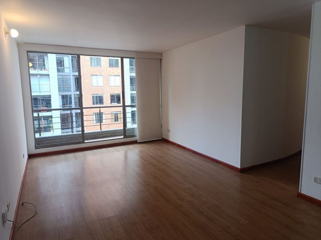 Apartamento de 3 alcobas en venta en Ciudad Salitre Sur-Oriental, Bogotá, 78 m² · foto 4 de 20