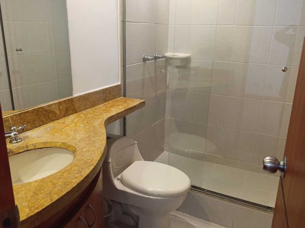 Apartamento de 3 alcobas en venta en Ciudad Salitre Sur-Oriental, Bogotá, 78 m² · foto 16 de 20