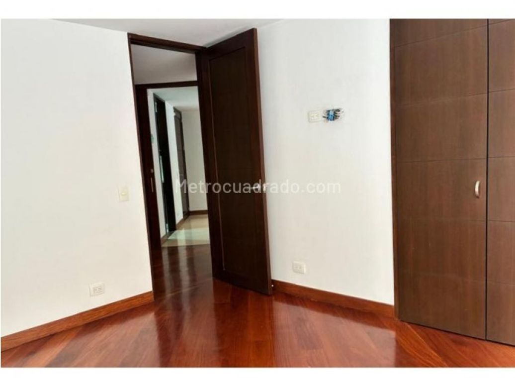 Apartamento de 3 alcobas en venta en Santa Paula, Bogotá, 138 m² · foto 13 de 16