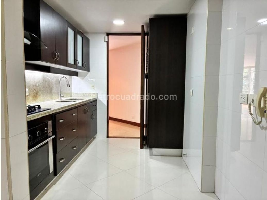 Apartamento de 3 alcobas en venta en Santa Paula, Bogotá, 138 m² · foto 6 de 16